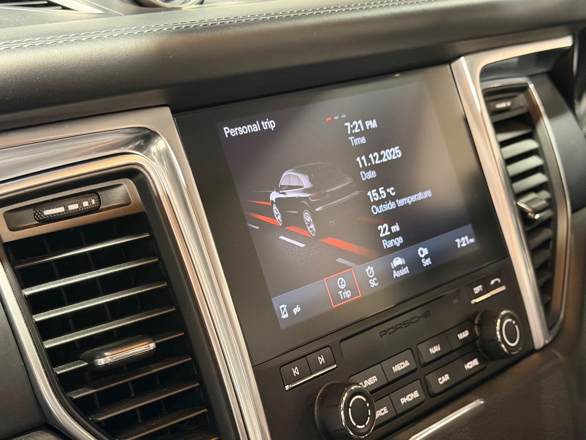 Porsche Macan 2.0T SUV 5dr Petrol PDK 4WD Euro 6 (s/s) (252 ps)